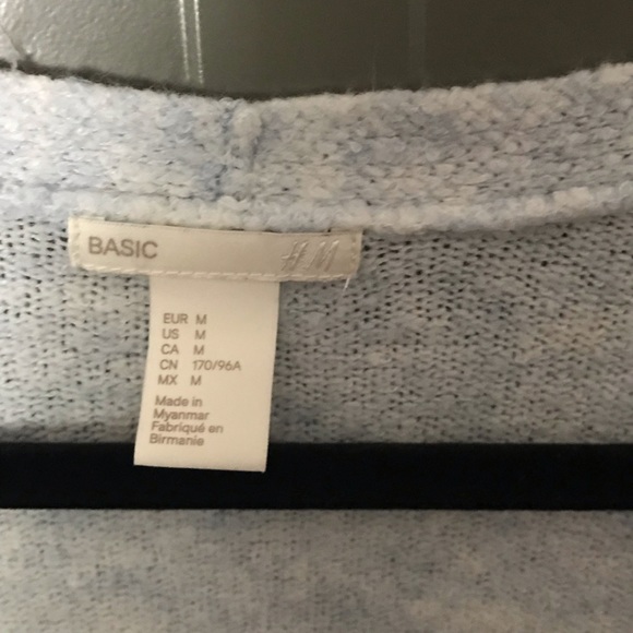 🌸 3/$20 H&M Basic Cardigan Size M - Picture 3 of 4